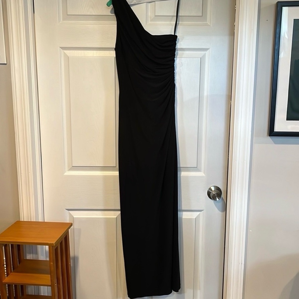 Black One-Shoulder Dress